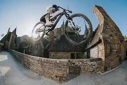 Video: Kriss Kyle Riding UNESCO World Heritage Site Mont-Saint-Michel
