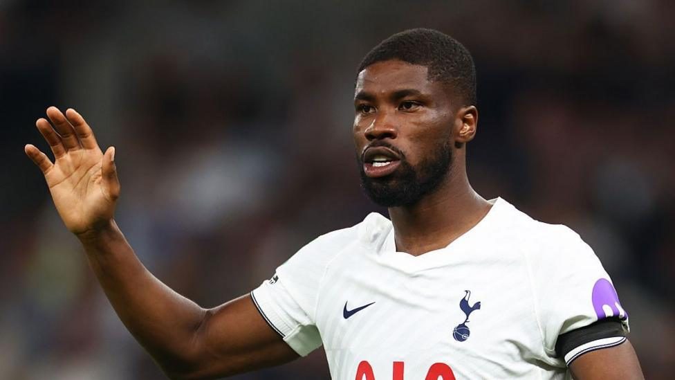 Tottenham defender Kevin Danso joins Sunderland on loan with purchase option