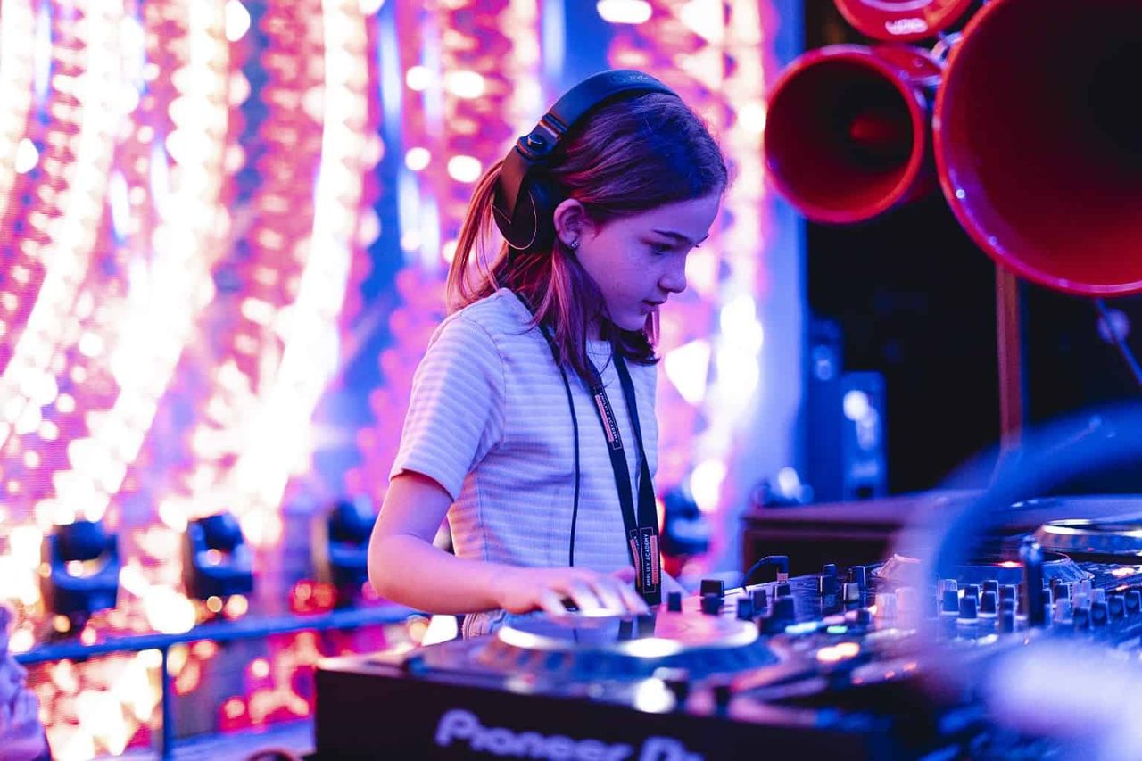 14-year-old ELFIGO debuted new single ‘Dreaming & Breathing’ at Tomorrowland 2026’s Crystal Garden