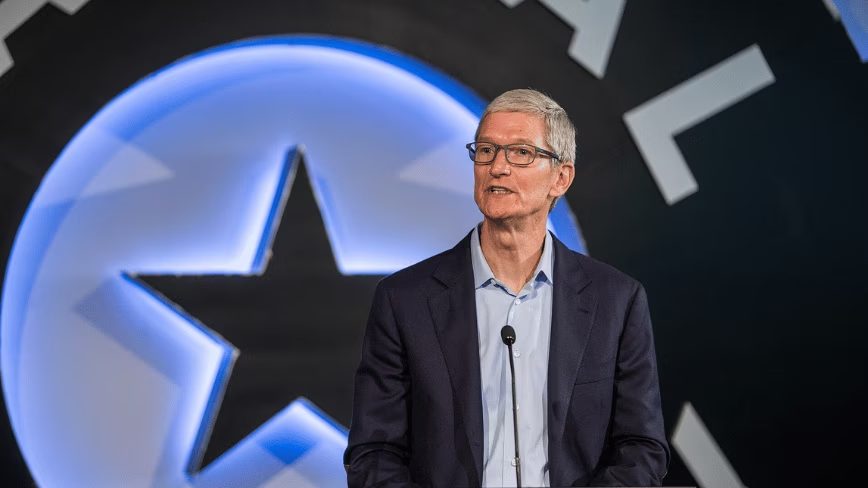 Apple gave Tim Cook a farewell party a week before Ternus takes over
