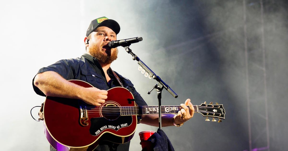 ‘Perfect atmosphere for country music’: Fans flock to Slane Castle for Luke Combs concerts