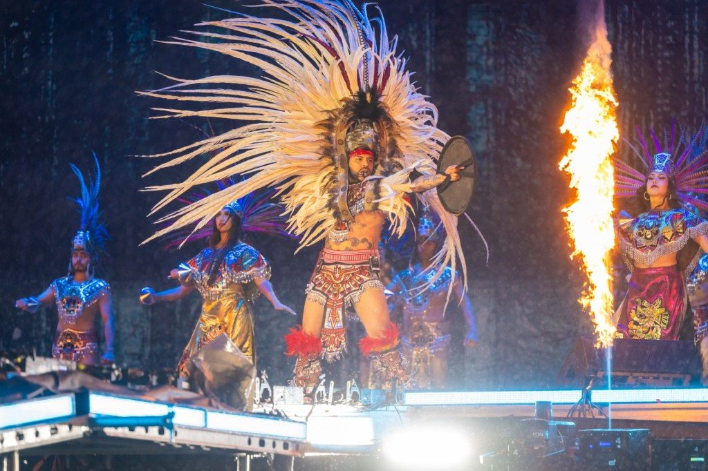 Grupo Firme Breaks Record at Mexico City's GNP Stadium: Best Moments
