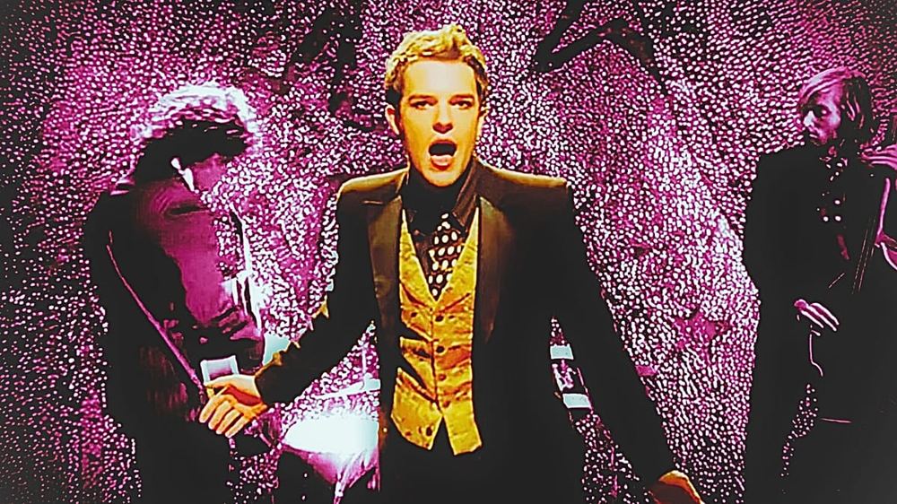 The Killers’ hit ‘Mr Brightside’ continues to break records and reaches 520 weeks in the UK Chart