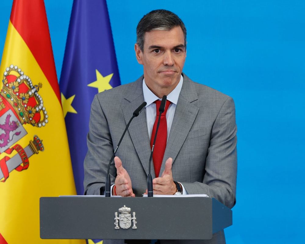 Political deadlock stalls Spain wildfire response as 180,000 hectares burn