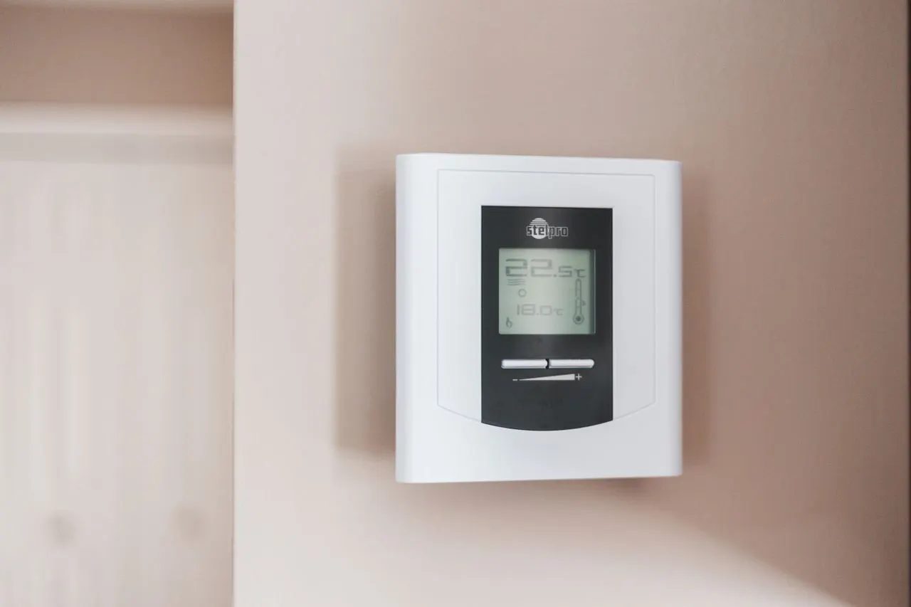 OPINION: In Switzerland it's easier to get a work permit than an air conditioning permit