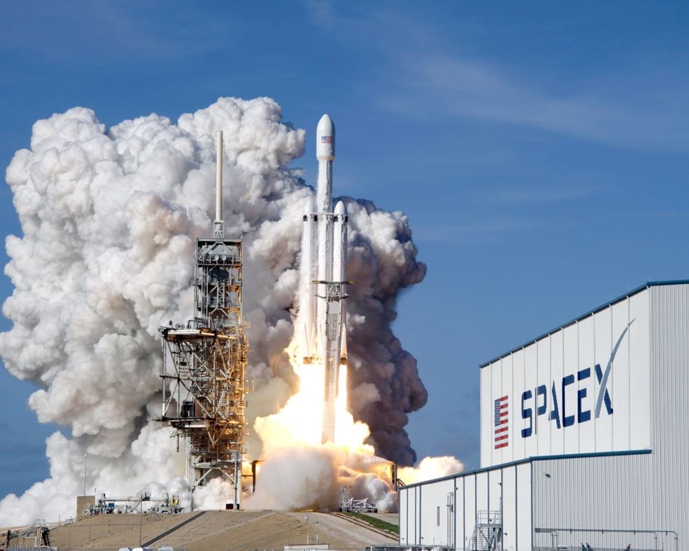 SpaceX IPO: how can I buy shares, and what are the risks?