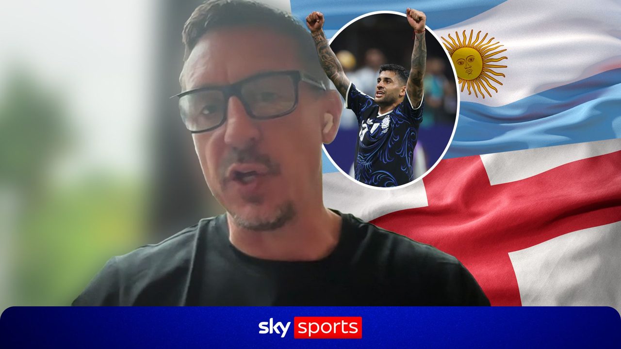 'I know what I'm talking about!' | Neville responds after Romero criticises him