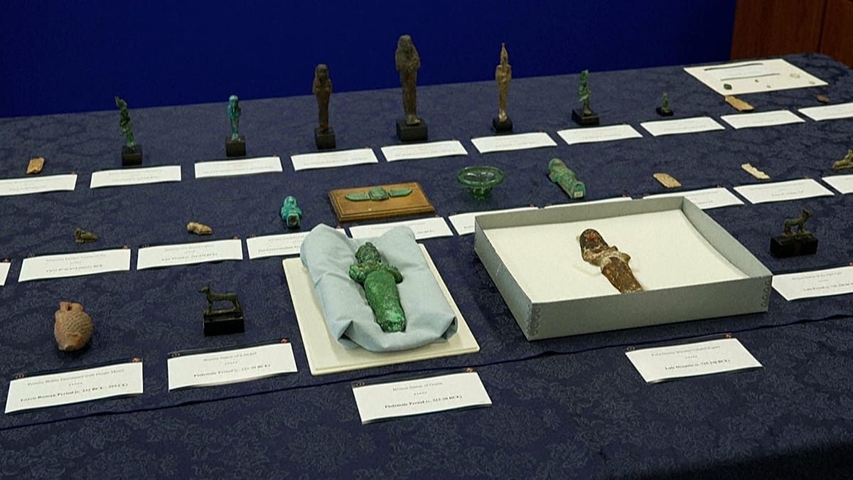 48 ancient Egyptian treasures returned to Egyptian authorities after FBI investigation