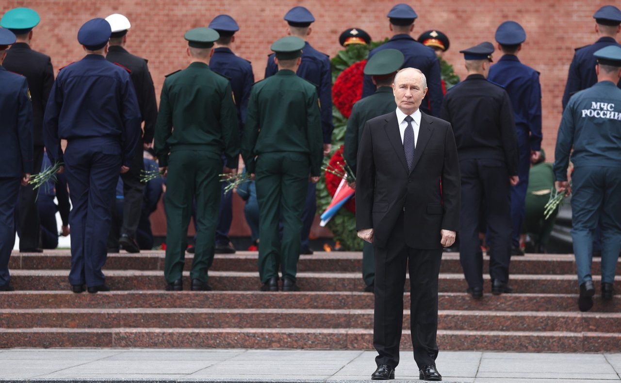Seize Russia’s frozen €210bn for Ukraine now – while EU unity lasts