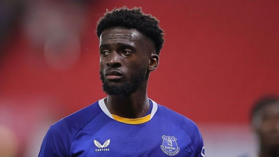 Hull City agrees £22m package to sign Everton midfielder Tim Iroegbunam