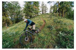 Video: 'Desert Dusk' with Thomas Vanderham