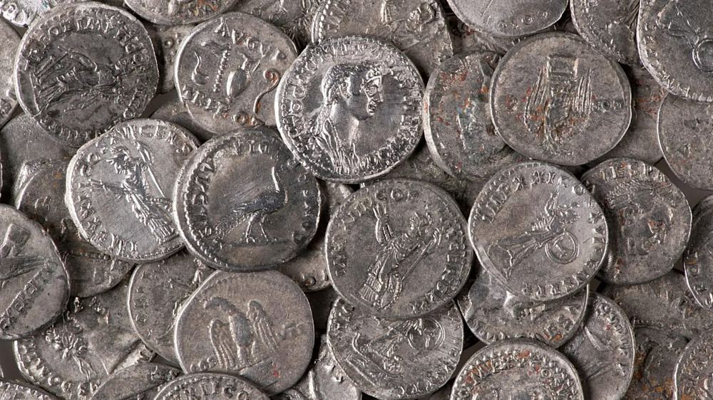 934 silver coins found: questions over Germany's biggest Roman hoard