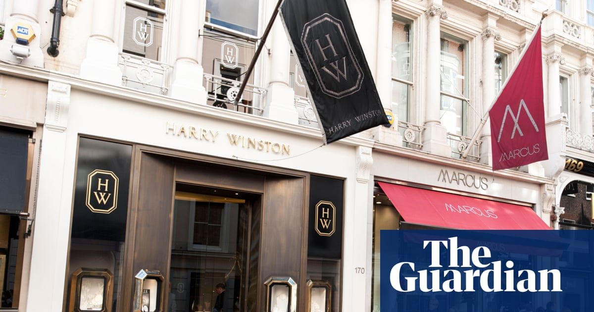 Academics urge UK PM to adopt targeted 2% wealth tax