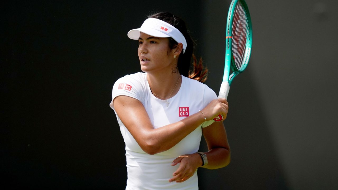 Raducanu ends Wimbledon practice session early to add to injury fears