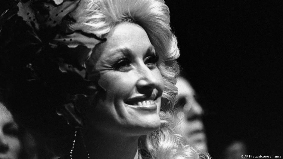 Remembering Dolly Parton: 8 facts about the icon