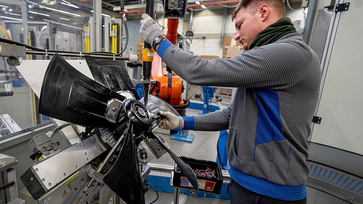 German economy grows faster than estimated as exports rebound