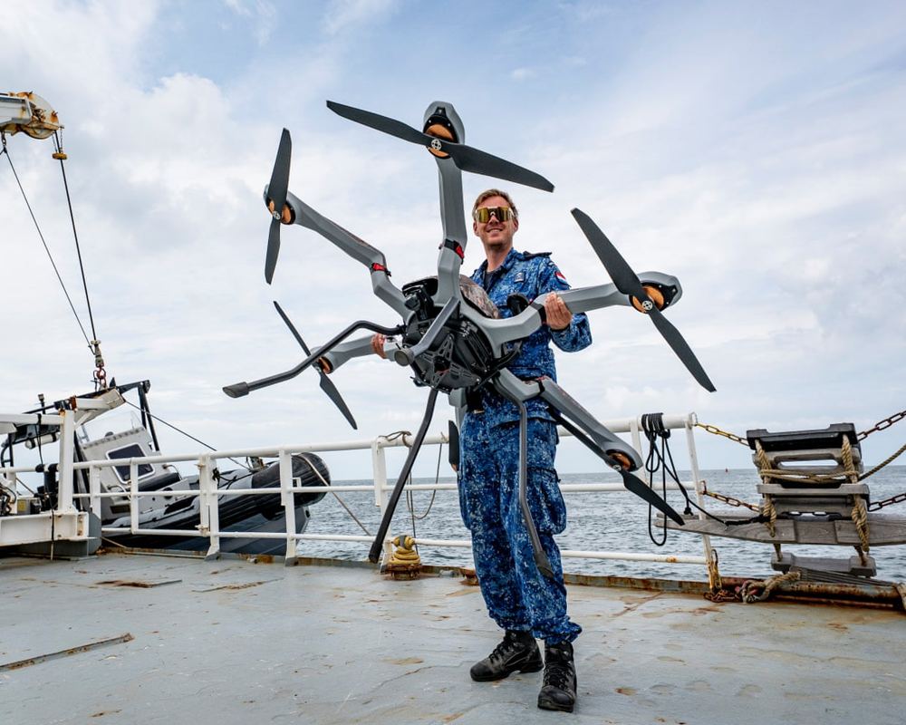 Dutch navy bets on autonomous fleets to overhaul sea defences