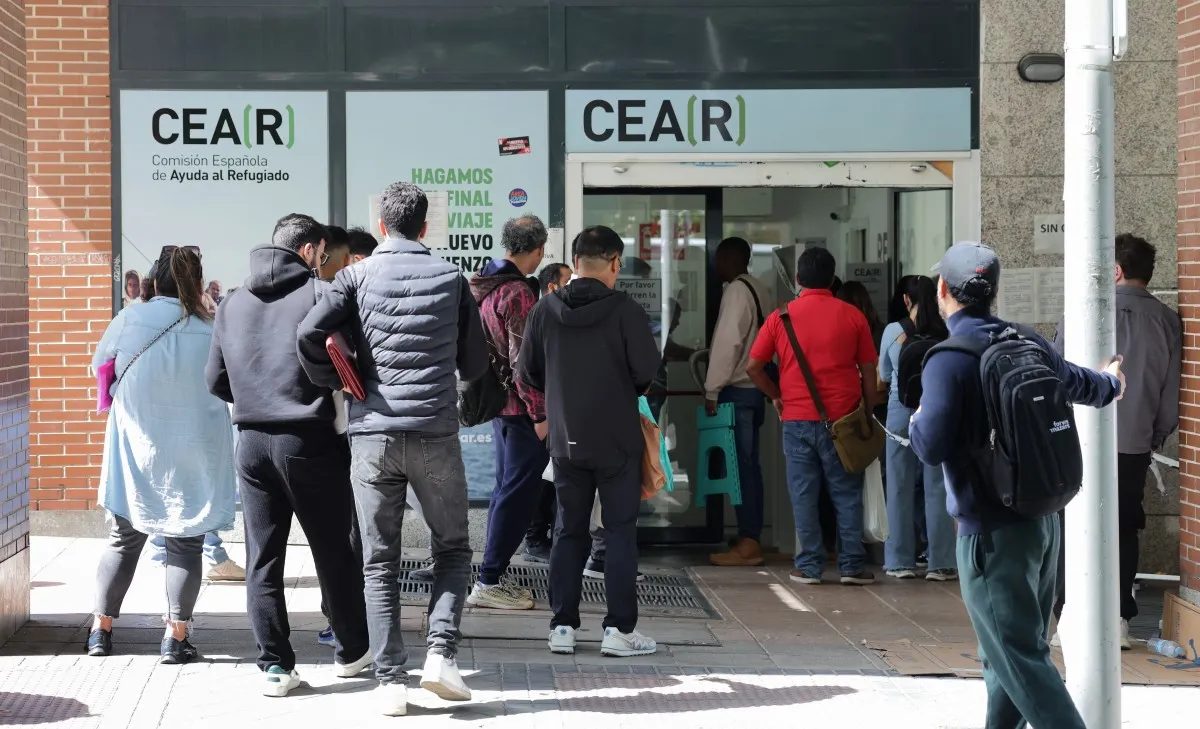 Spain's undocumented migrant amnesty ends with 1.3 million applications