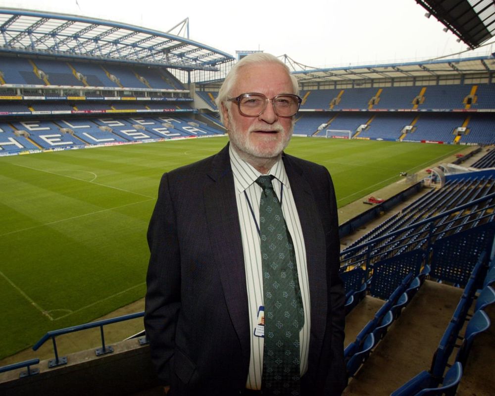 Chelsea tycoon Ken Bates, who sold to Abramovich, dies at 94