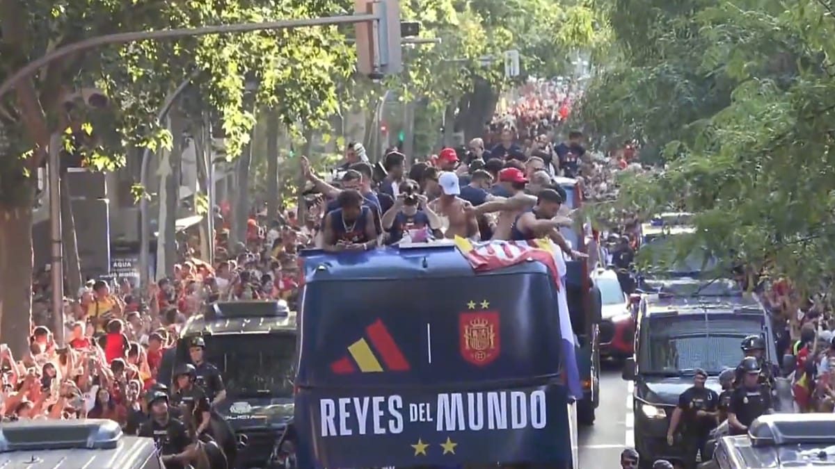 More than a million fans fill Madrid’s streets to welcome world champions