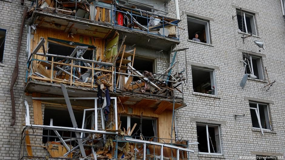 Ukraine: Russia threatens 'devastating' Baltic response