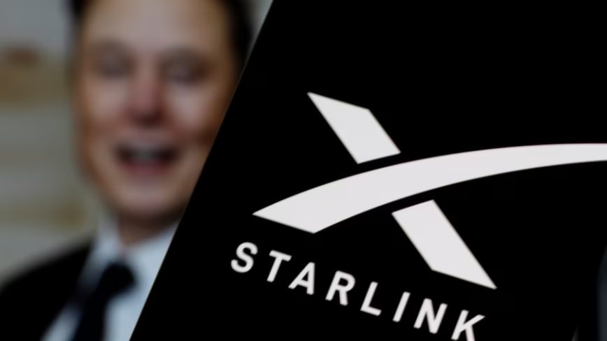 SpaceX wants to sell Starlink phone service directly to US consumers