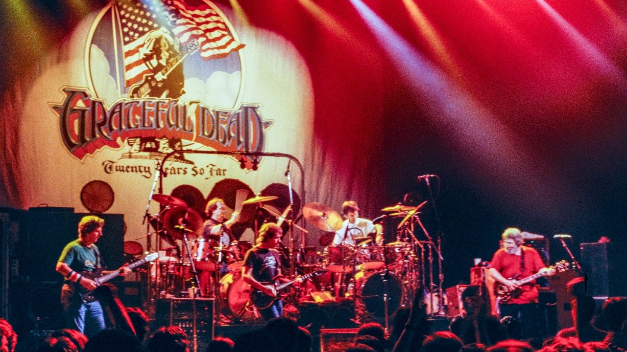 Relive the Grateful Dead’s 20th Anniversary Tour With ‘Summer Magic 1985’ Box Set