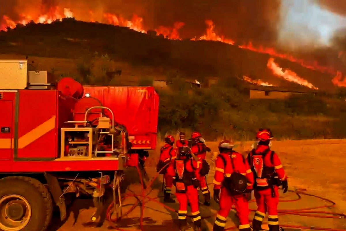 Spain’s wildfires continue to blaze as threat of new heatwave looms