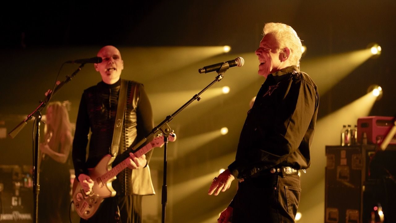 Smashing Pumpkins Bring Out The Brady Bunch’s Barry Williams and Melissa Auf der Maur at Lollapalooza Pre-Show