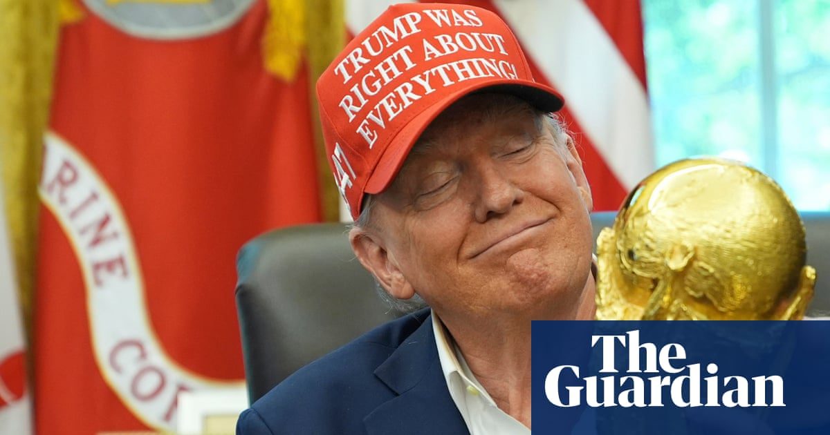 Football Daily | Donald Trump gives himself starting role in the bigliest occasion of all