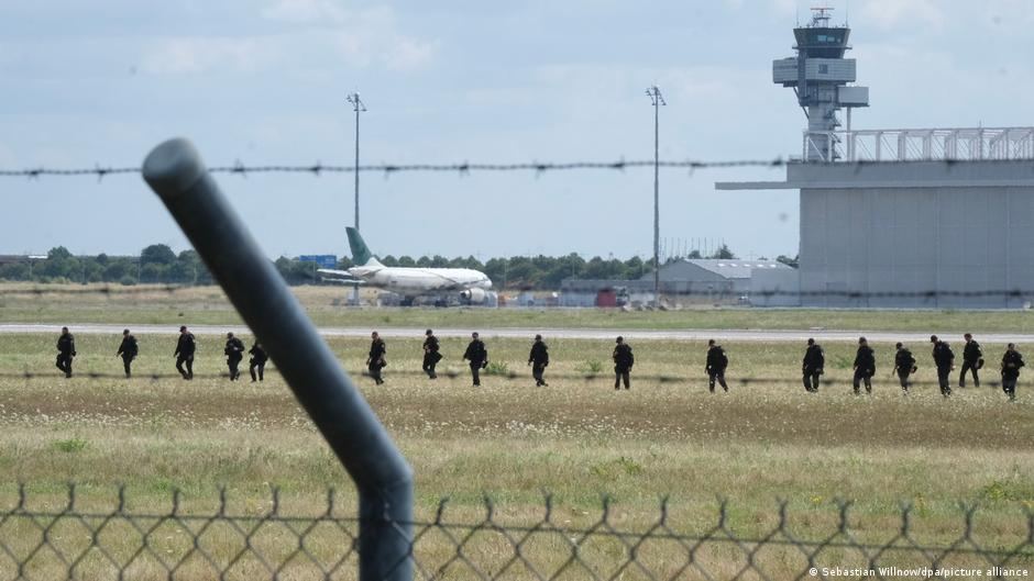 Germany 'rebuilding pillars' of national security