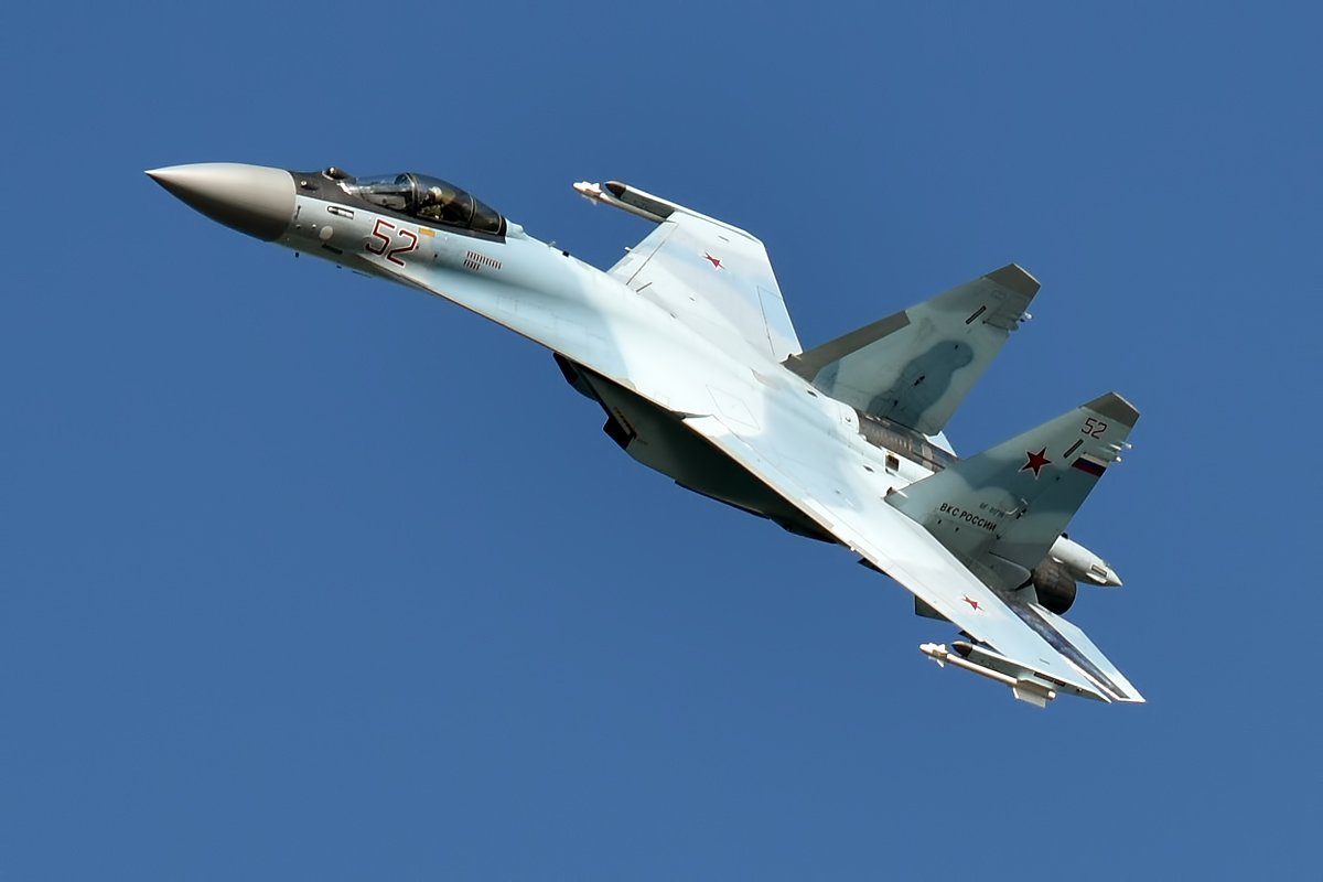 Rare jet fighter duel sees Ukrainian operated F-16 down a Russian Su-35 (Ukraine Battlefield update, Day 1,597)