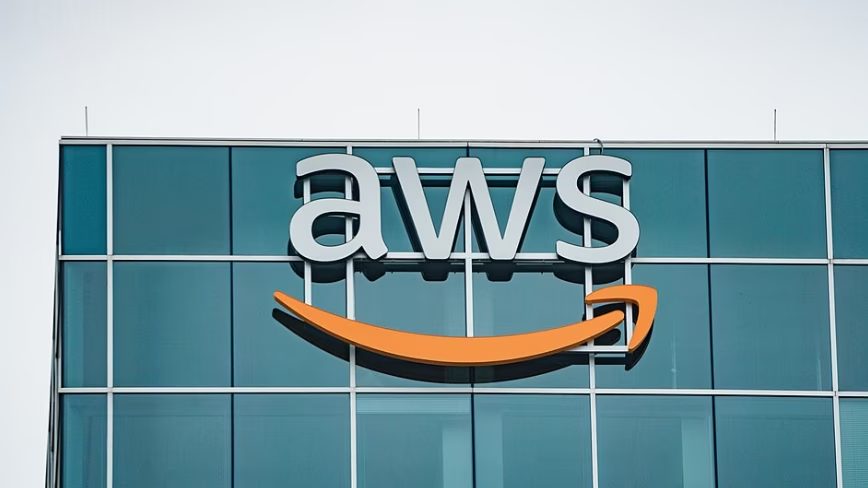 AWS is spending $1bn to put its engineers inside customers’ offices