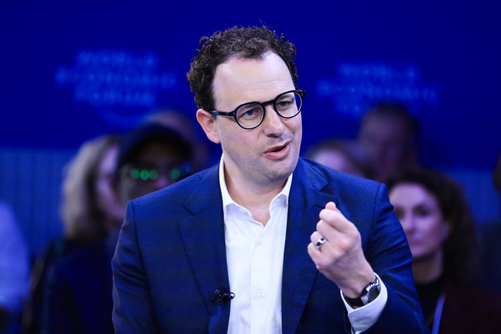 Anthropic releases ‘safe’ version of Claude Mythos AI model to public