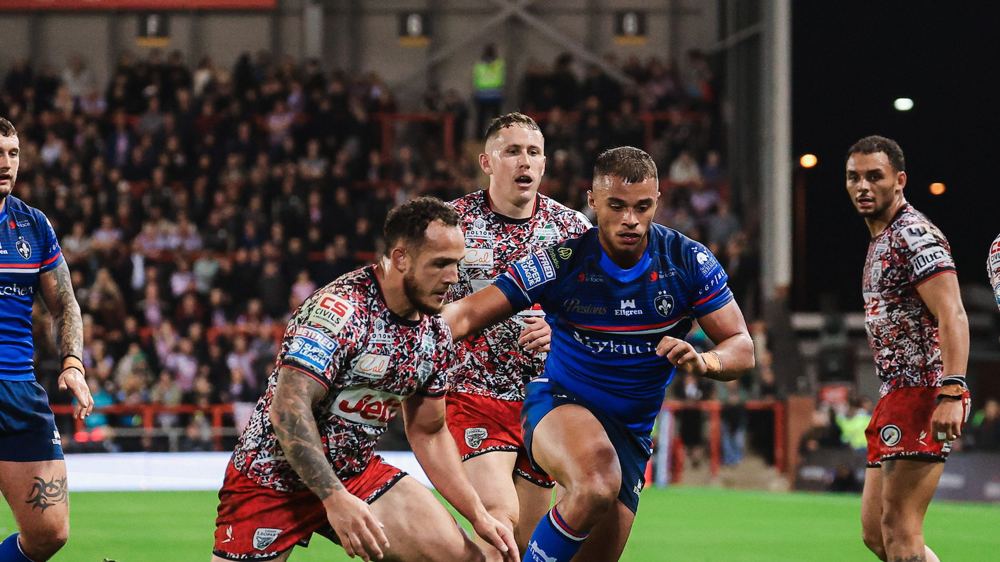 Super League play-offs: Wigan, Leeds, Wakefield, Leigh, Warrington, Hull KR do battle