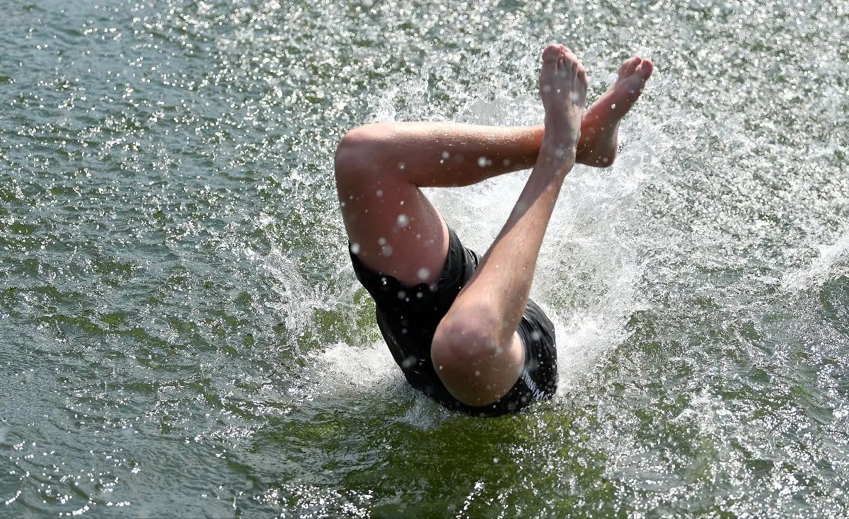Halle lakeside pool backtracks on 'xenophobic' German-language entry rule
