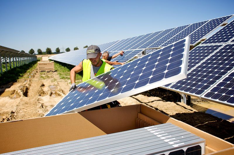 EU plans electrification target to cut oil and gas dependence