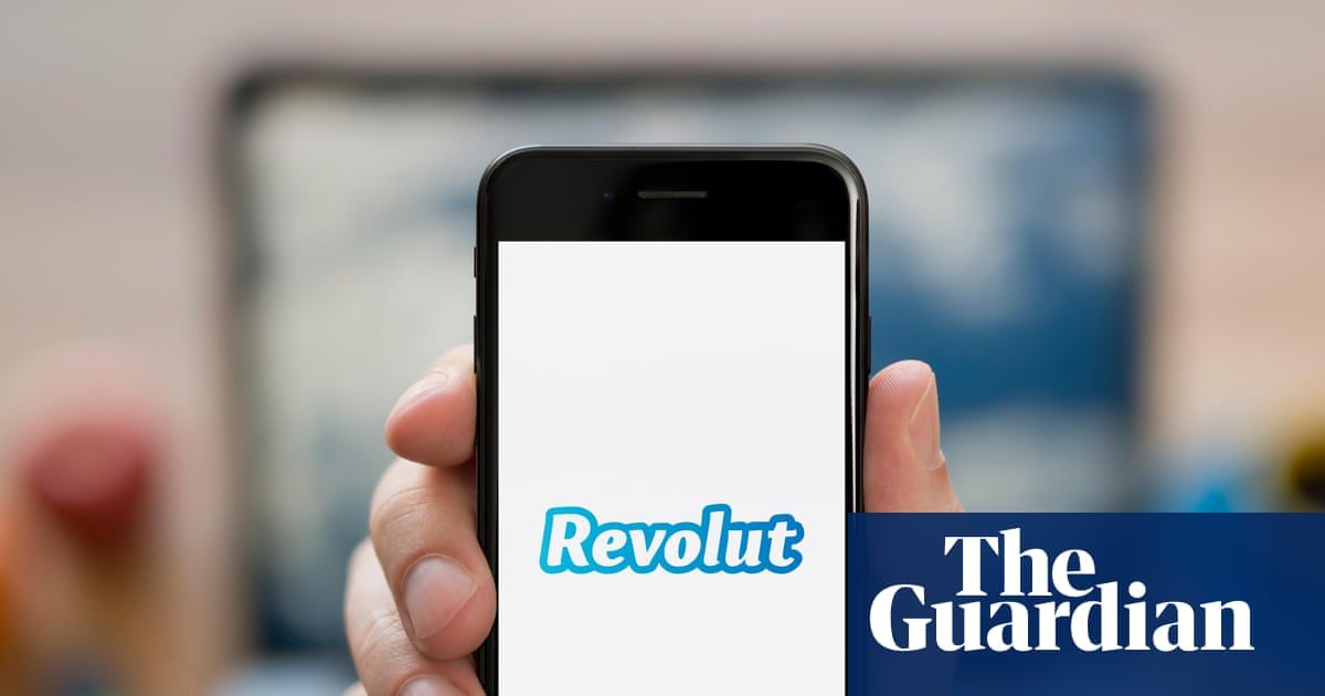 Revolut pushes new recruits into office in shift from ‘remote-first’ policy