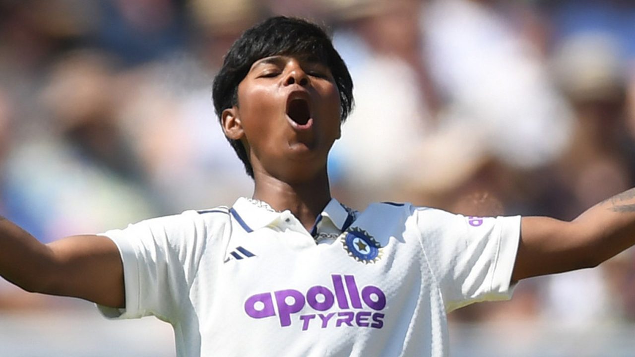 How India moved four wickets from victory over England