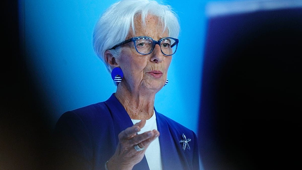Eurozone inflation eases to 2.8% ahead of tense ECB rate vote