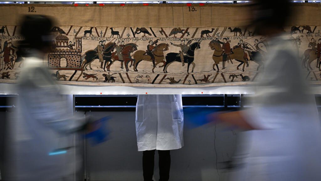 Bayeux Tapestry to make secret overnight journey to London for landmark exhibition