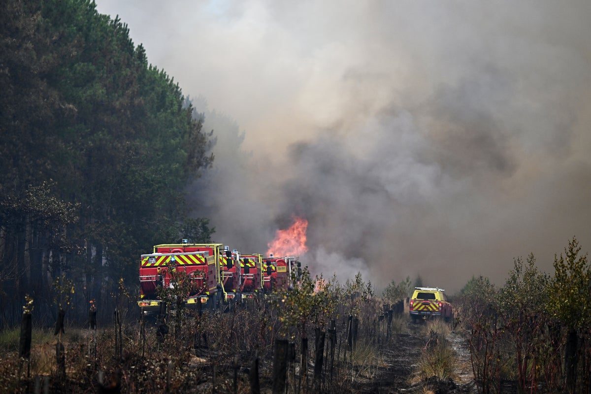 Mapped: The areas in France and Spain affected by raging wildfires