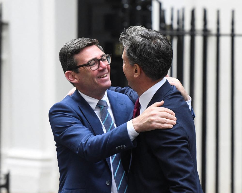 Burnham vows to end Labour briefing wars amid UK market jitters