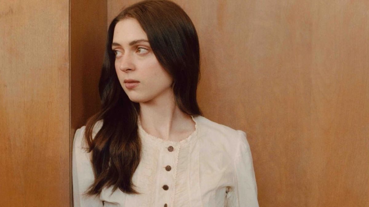 Lizzy McAlpine Announces New Album Angel