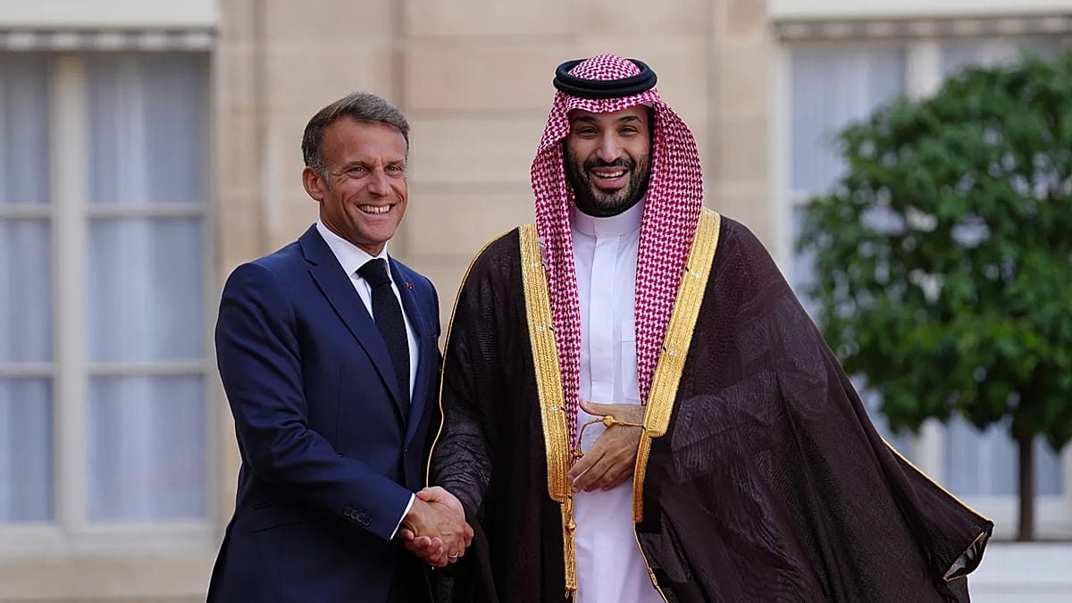 Saudi Arabia to invest €6 billion into building three theme parks near Paris