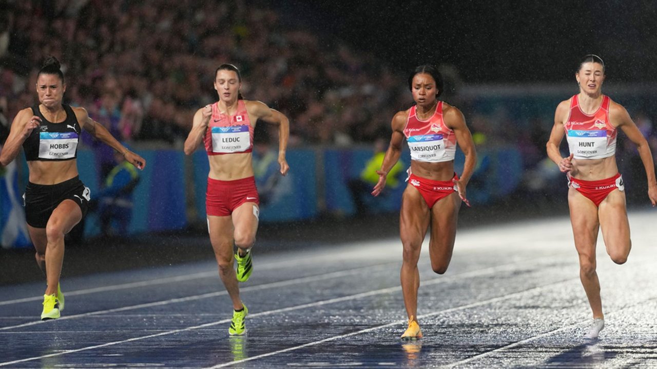 Commonwealth Games: Hunt wins silver for England in women's 100m