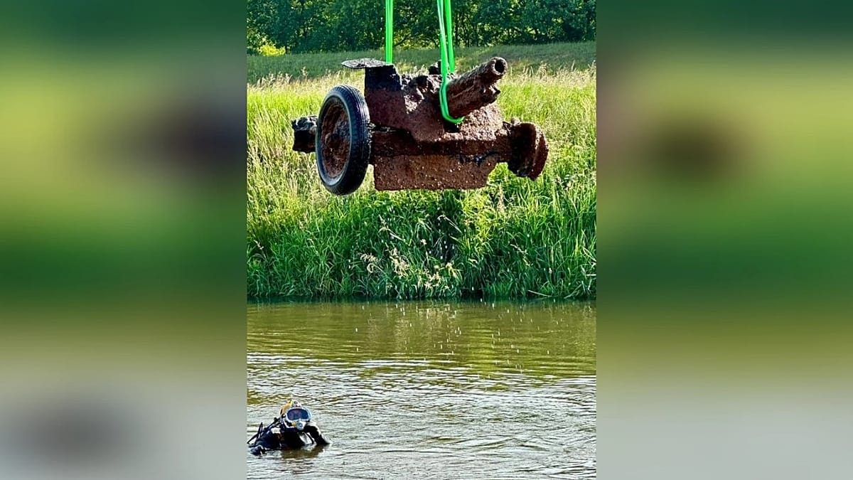Second World War gun recovered from river in Germany