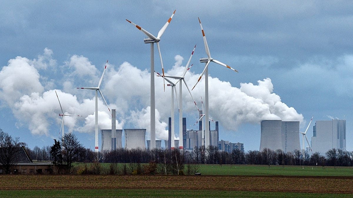 ‘A Trojan horse’: Inside the EU’s 'weakened' plan that could put the brakes on carbon emission cuts