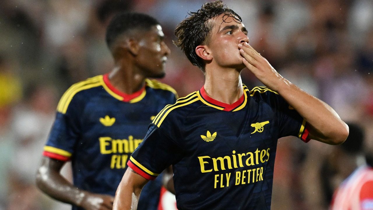 Dowman dazzles and debutant Tzolis nets as Arsenal dominate Girona