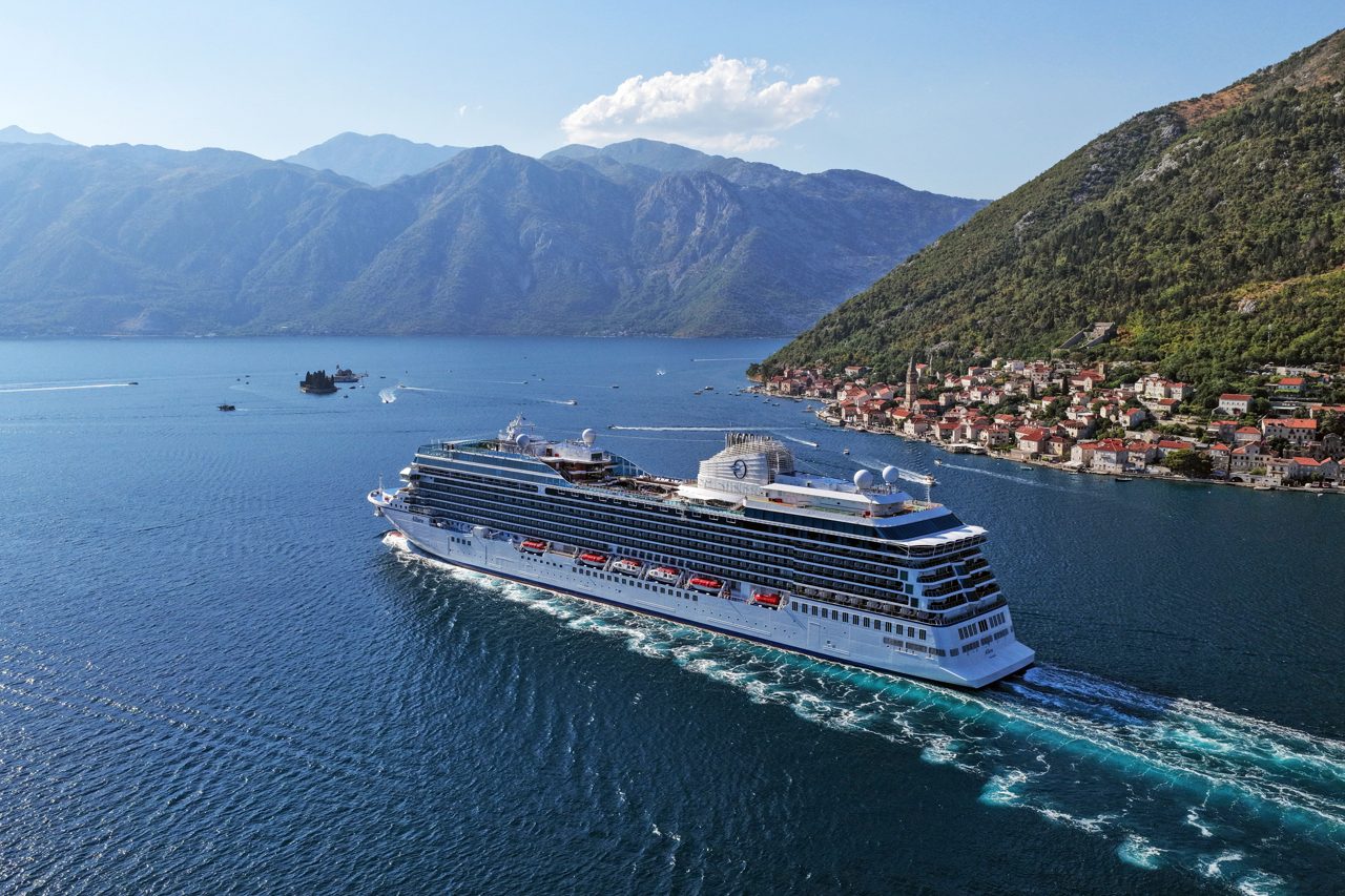 What Cruise Line to Sail on If You're Traveling Solo